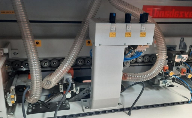 Автоматический кромкооблицовочный станок Alba Advantage 6 Ultra