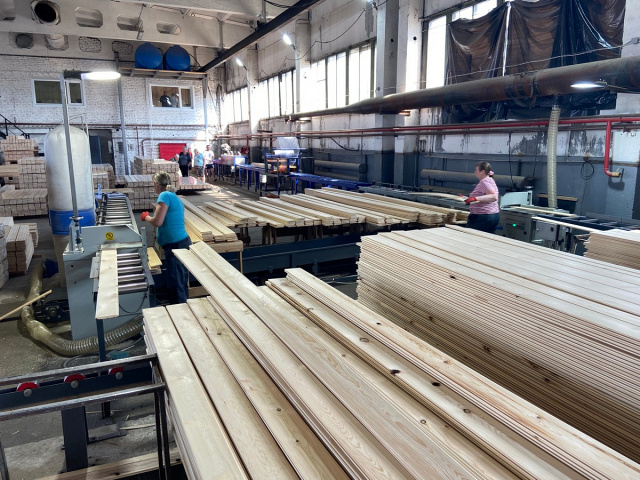 Торцовочный станок EcoWood ТК 400Т