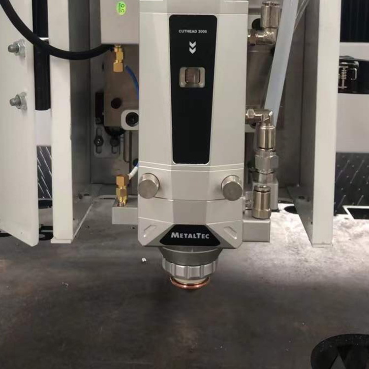 Лазерный станок для резки металла MetalTec 1530B (3000W)