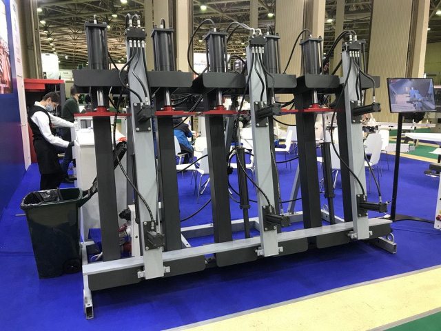 Прессы гидравлические для бруса IRONMAC Press 250/H