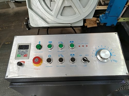 Ленточнопильный станок MetalTec MBS 330/50 CH (угол 90°)