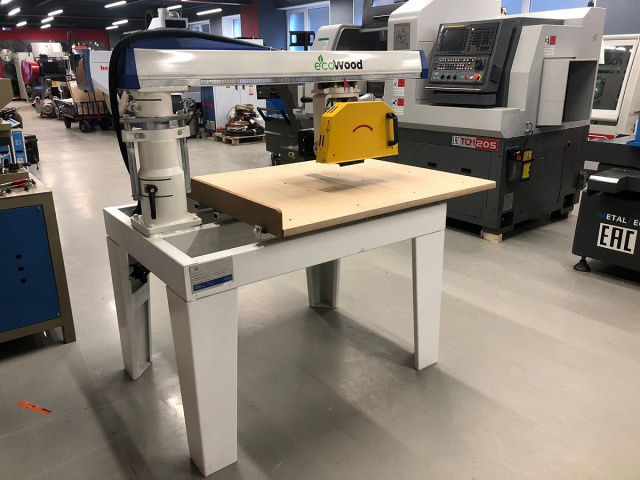 Станок торцовочный EcoWood М 900