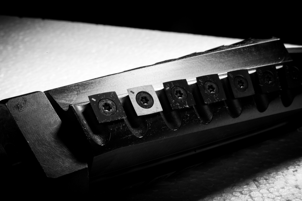 Строгальный вал helical с ножами для JJ-866 (JJ866HH-CA)