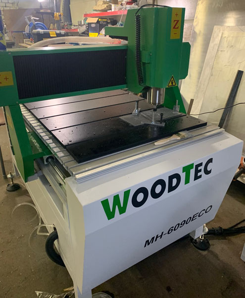 Фрезерно-гравировальный станок с чпу WoodTec MH 6090 1,5 ECO