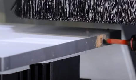 Обрабатывающий ЦЕНТР С ЧПУ с интерполированными осями AES VEGA 5X PRO