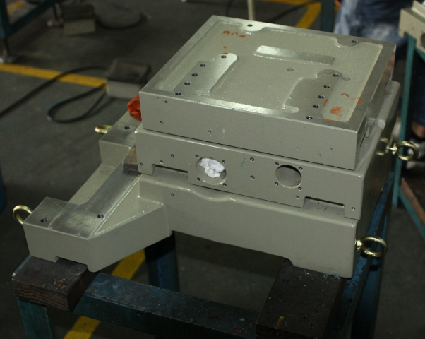 Универсальный круглошлифовальный станок Spitzen SUG-50NC2