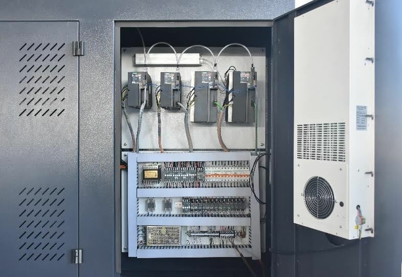 Токарный станок чпу с наклонной станиной MetalTec ТС 50MY + ось Y