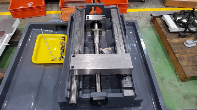 Круглошлифовальный станок Spitzen SOG-32100