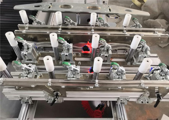 Сверлильно-пазовальный станок с ЧПУ BEAVER MM 2x4