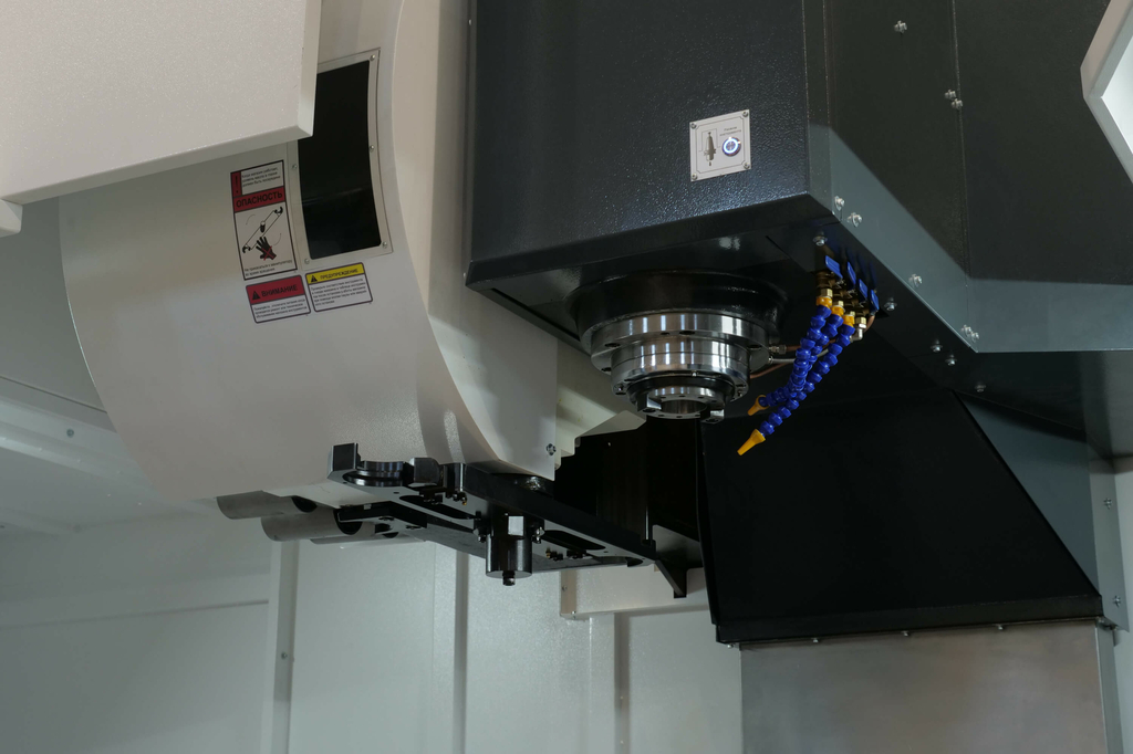 Вертикальный обрабатывающий центр ФС180МФ3