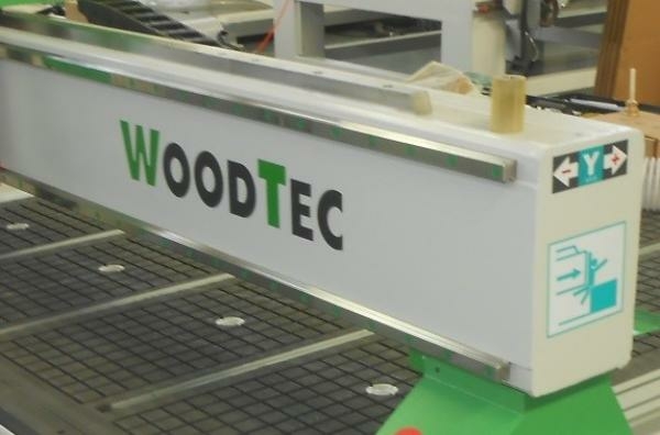 Фрезерно-гравировальный станок с чпу WoodTec CH-2030 NEST L