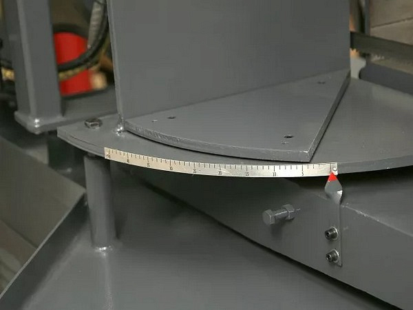 Полуавтоматический ленточнопильный станок IRONMAC CUT-400 CSAF (TOPWAY)