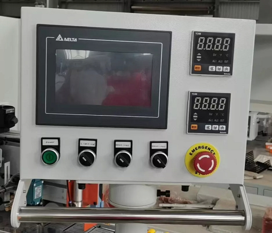 Автоматический кромкооблицовочный станок Excitech Automatic 536UQLP