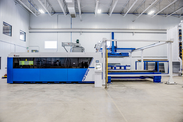 Автоматизированный комплекс лазерной резки YAWEI SMD HLF 6020