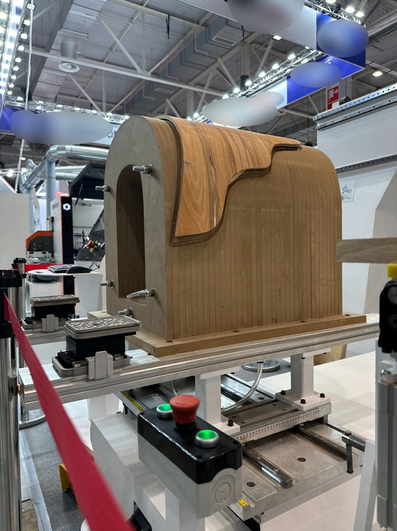 Обрабатывающий центр Nesto Maestro 5 Axis CNC