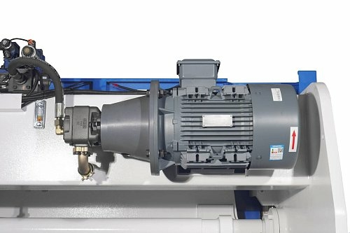 Листогибочный гидравлический пресс с ЧПУ TP10S MetalTec HBM 63/2500C