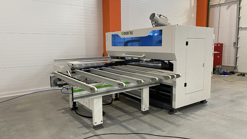 Автоматический сверлильно-присадочный станок с чпу WoodTec HSM 1230 H2