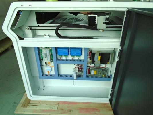 Лазерный станок для гравировки и резки Bodor BCL1006X (150W Reci W6)