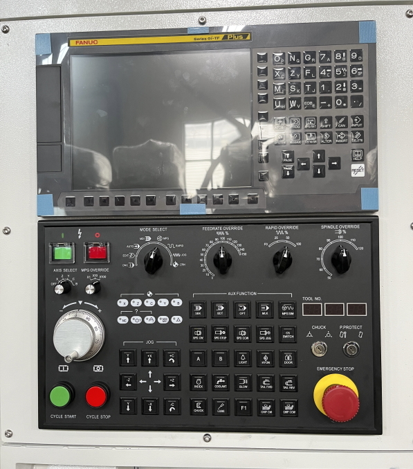 Горизонтальные токарные станки MetalCraft с ЧПУ TCK60-500 с люнетом (TCK60-500.F15/18,5.A2-8.12К.254T.L)