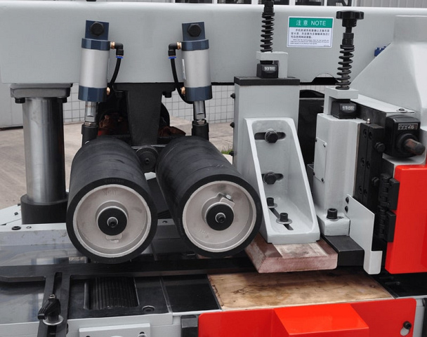 Двухсторонний продольно-фрезерный станок QUADRO 620SAW