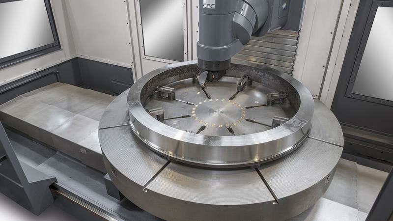 Фрезерный центр с подвижным столом Correa Performer MG 3000