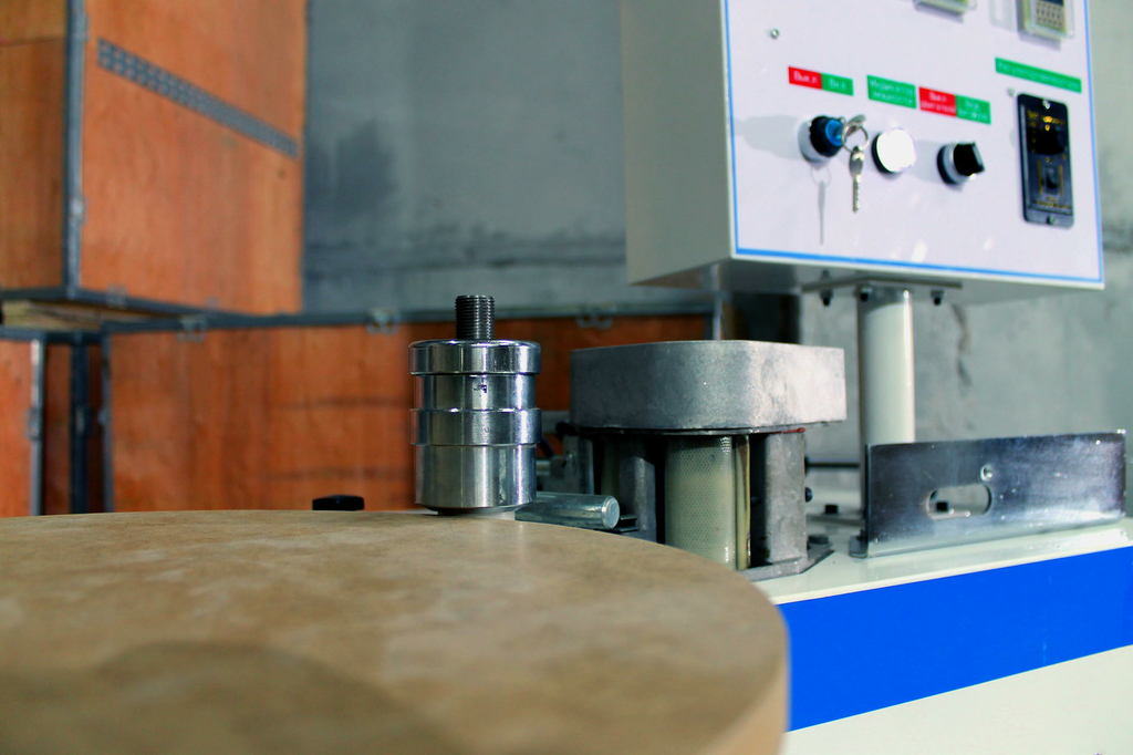 Кромкооблицовочный станок DELTAMACHINERY DM-115