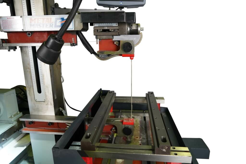 Электроэрозионный проволочно-вырезной станок с ЧПУ струйного типа Metal Master DK7725 DRO (Однопроходный)
