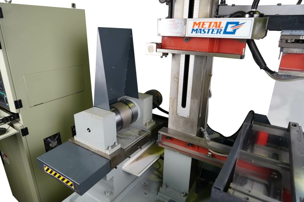 Электроэрозионный проволочно-вырезной станок с ЧПУ струйного типа Metal Master DK7725 DRO (Однопроходный)