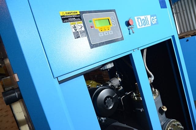 Винтовой компрессор с частотным преобразователем Dali DL-6.0/8-RF