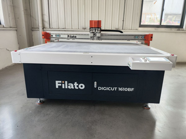 Многофункциональный планшетно-режущий плоттер Filato DIGICUT 1610 BF