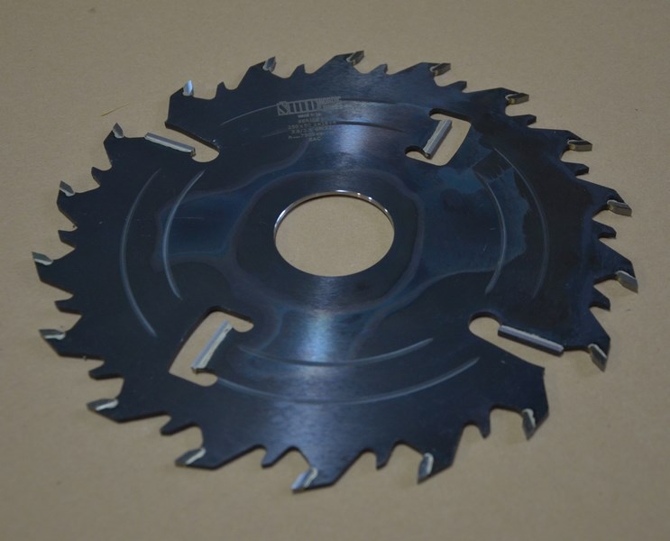 Пила дисковая 450 x 50 x 4,8/3,2 Z = 18 + 4 PI-130 SMD Series 1