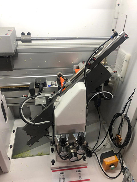 Станок для облицовывания кромок мебельных деталей WoodTec EdgeMatic 600C PRO