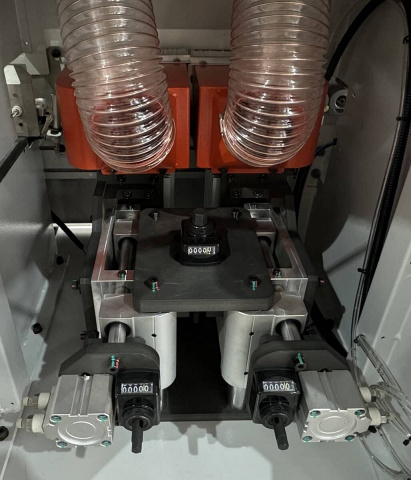 Автоматический кромкооблицовочный станок Excitech 736 Servo