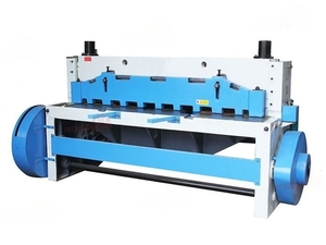 Электромеханическая гильотина Q11 8x2000