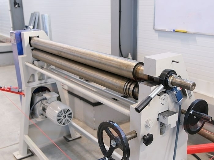 Электромеханические вальцы Bendmak CY 90-12/3.0M