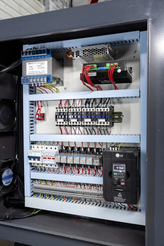 Автоматический станок для заточки плоских ножей IRONMAC 1000AM