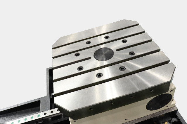Горизонтально-фрезерный центр SPITZEN HMT-630