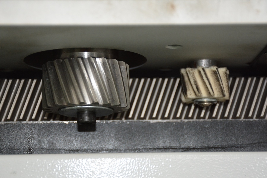 Оптоволоконный лазерный станок для резки металла MetalTec 1530 B (RECI-1000 W)