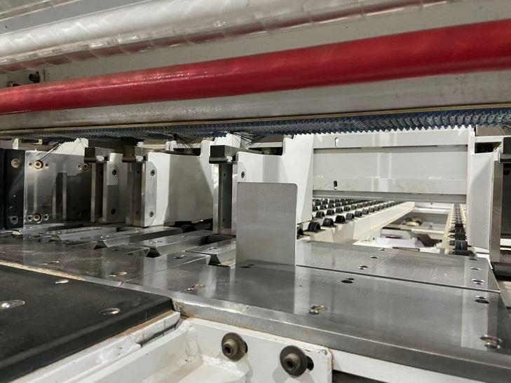 Форматно-раскроечный центр с ЧПУ HOLD HP380