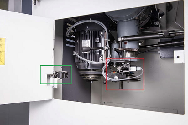 Фрезерные станки с шипорезной кареткой OSTERMANN T 1000