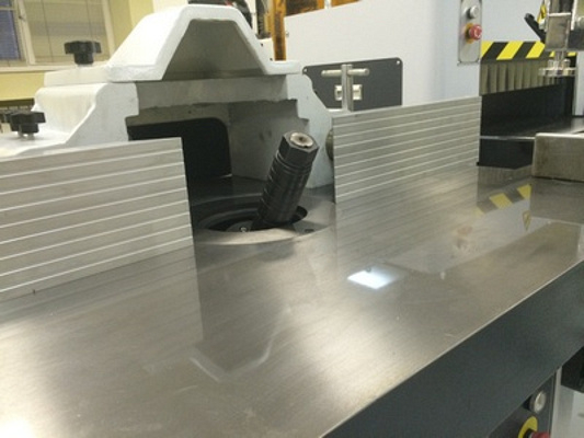 Фрезерный станок с шипорезной кареткой EcoWood T 150KS