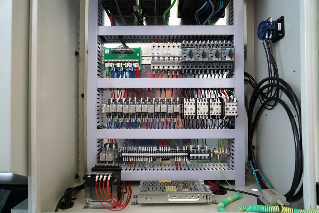 Станок токарный с ЧПУ METAL MASTER XNC 50100 GM4