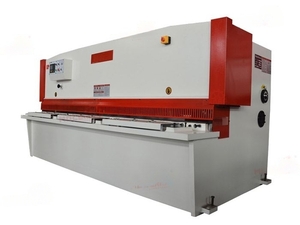 Гидравлическая гильотина QC12Y 8x4000 с ЧПУ Е21S