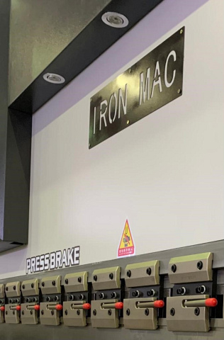 Гидравлические листогибочные прессы IRONMAC HPB-C
