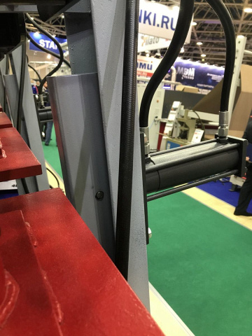 Прессы гидравлические для бруса IRONMAC Press 250/H 250/3H