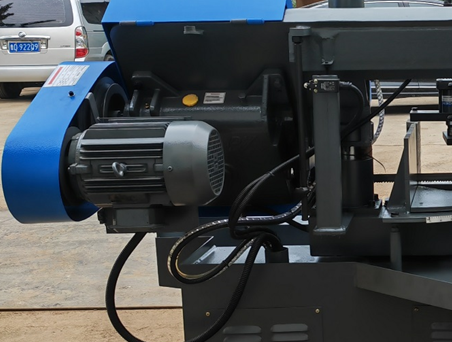 Автоматический колонный ленточнопильный станок MetalTec MBS 330 CА