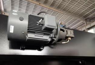 Листогибочный пресс MetalTec HBС 135/3200 4+1 ЧПУ МТ-15