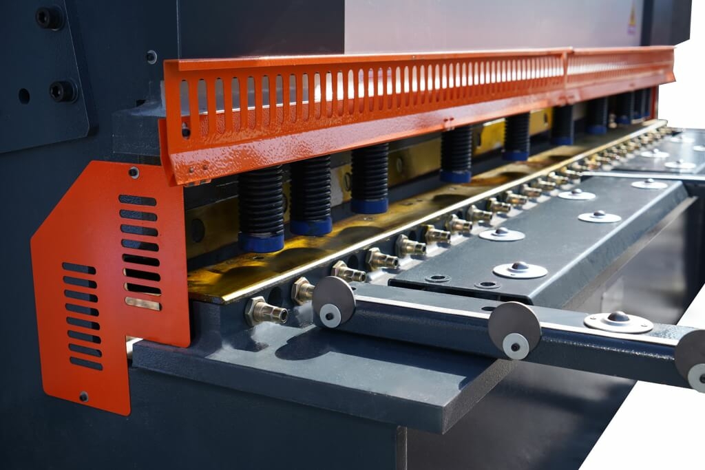 Ножницы гильотинные гидравлические Metal Master HCJ 3280 E