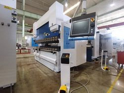 Гидравлический листогибочный пресс SMD PBH-110/3100