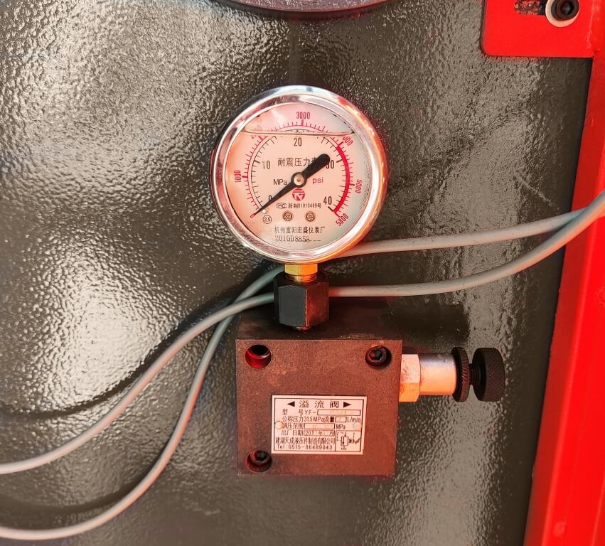 Листогибочный пресс c ЧПУ Metal Master HPJ 2580M c ЧПУ E22